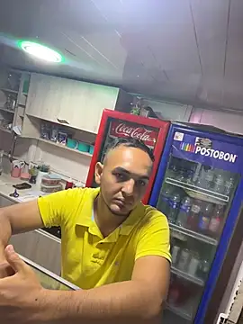 Snapshot of Alejand276765 chatting on 10/13/25, 11:05 Alejand276765 online show from 10/13/25, 11:05