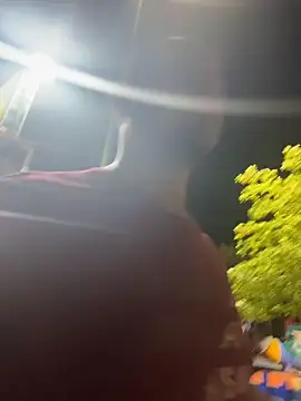 Snapshot of Alejand276765 chatting on 10/20/25, 01:50 Alejand276765 online show from 10/20/25, 01:50