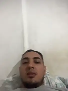 Snapshot of Alejand276765 chatting on 10/22/25, 10:53 Alejand276765 online show from 10/22/25, 10:53