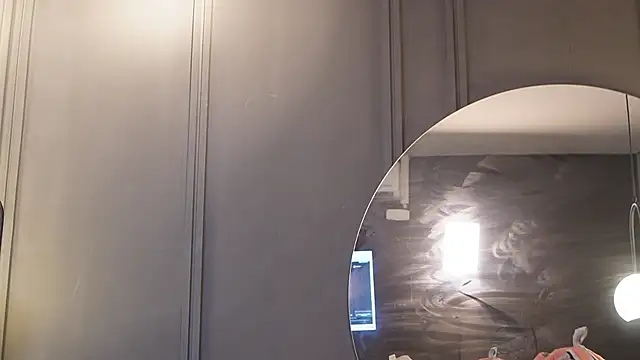 Ariaa Isabell online show from 04/07/26, 06:30