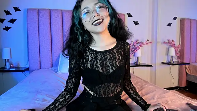 TerumiKitty online show from 11/17/25, 08:36