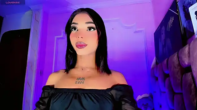 Snapshot of LADY-HOT-SEXY- chatting on 07/26/26, 03:04 LADY-HOT-SEXY- online show from 07/26/26, 03:04