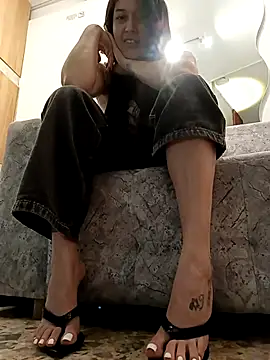 Snapshot of Ammberly__Adam23 chatting on 10/13/25, 05:24 Ammberly  Adam23 online show from 10/13/25, 05:24