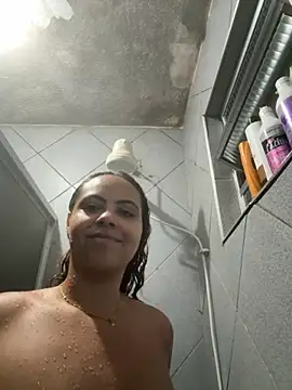 Snapshot of Chloe_Leaozinho chatting on 11/22/25, 11:37 Chloe Leaozinho online show from 11/22/25, 11:37