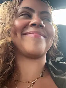 Snapshot of Chloe_Leaozinho chatting on 02/10/26, 05:39 Chloe Leaozinho online show from 02/10/26, 05:39