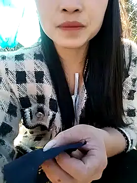 Tiyir597 online show from 11/30/25, 08:51