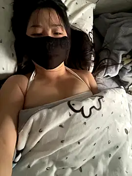 xiao-mo520 online show from 12/02/25, 12:49