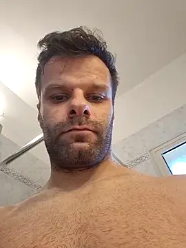 Snapshot of FROCETTO93 chatting on 11/15/25, 12:56 FROCETTO93 online show from 11/15/25, 12:56