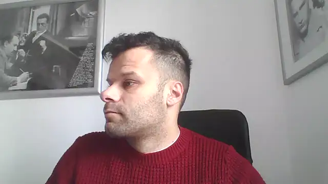 Snapshot of FROCETTO93 chatting on 02/19/26, 07:59 FROCETTO93 online show from 02/19/26, 07:59