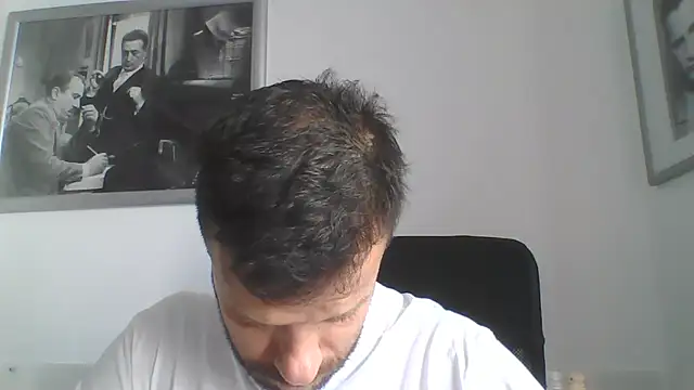 Snapshot of FROCETTO93 chatting on 06/26/26, 06:29 FROCETTO93 online show from 06/26/26, 06:29