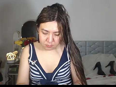 Snapshot of stellahugeX chatting on 11/13/25, 08:52 stellahugeX online show from 11/13/25, 08:52