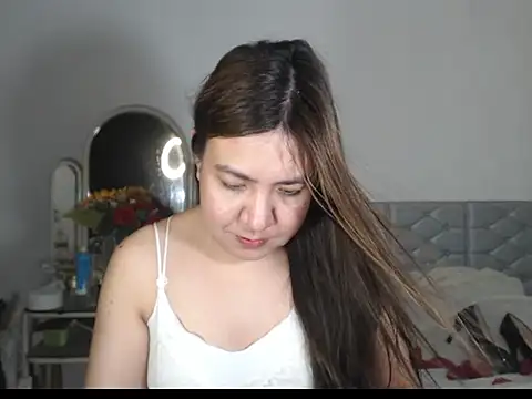 Snapshot of stellahugeX chatting on 11/28/25, 08:44 stellahugeX online show from 11/28/25, 08:44