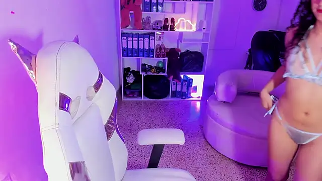 Molly sweetlove online show from 11/19/25, 07:36