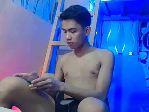 Snapshot of Demure_Asian143 chatting on 10/15/25, 12:27 Demure Asian143 online show from 10/15/25, 12:27