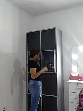 Merybeks online show from 10/11/25, 10:36