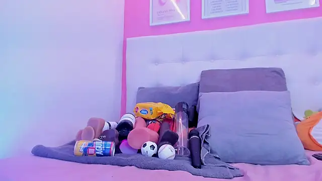 Willow Wright online show from 03/24/26, 02:33