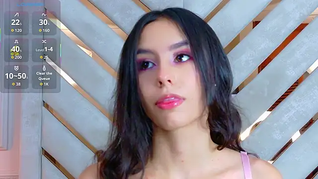 Sarah-Grace online show from 12/23/25, 01:14