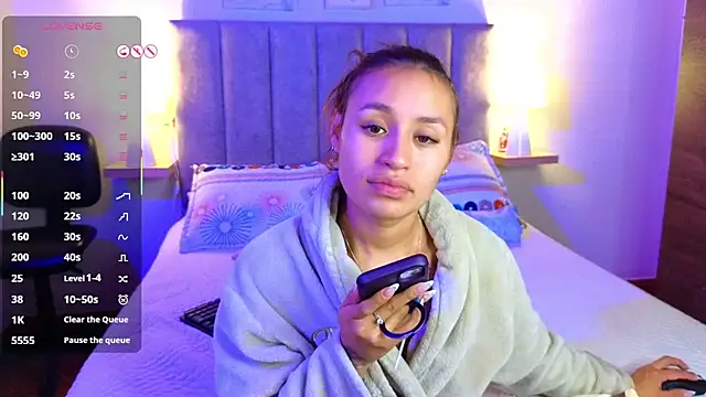 Snapshot of juliana-mancini chatting on 10/26/25, 05:52 juliana-mancini online show from 10/26/25, 05:52