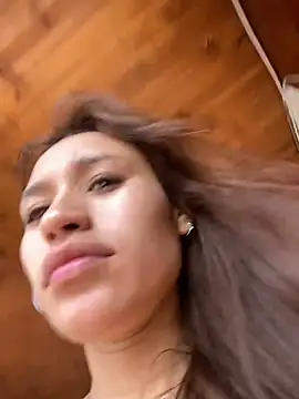 Snapshot of juliana-mancini chatting on 11/01/25, 03:58 juliana-mancini online show from 11/01/25, 03:58