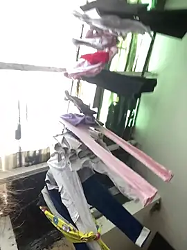 Snapshot of juliana-mancini chatting on 11/13/25, 05:01 juliana-mancini online show from 11/13/25, 05:01