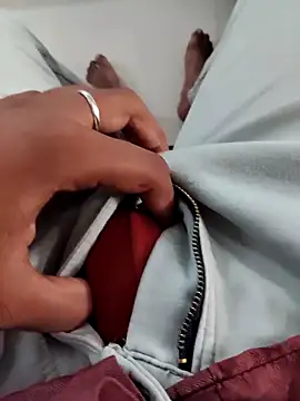 ddllrr224 online show from 11/28/25, 10:51