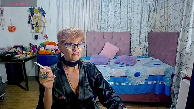 isabella-lips007 online show from 05/20/26, 02:18