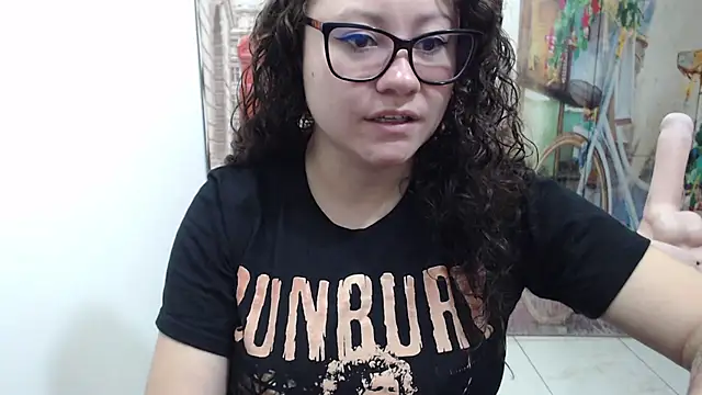 Snapshot of greeneyes_nurse chatting on 11/07/25, 06:30 greeneyes nurse online show from 11/07/25, 06:30