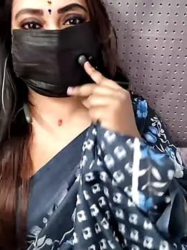 Snapshot of Cutie_nila26 chatting on 11/19/25, 04:34 Cutie nila26 online show from 11/19/25, 04:34