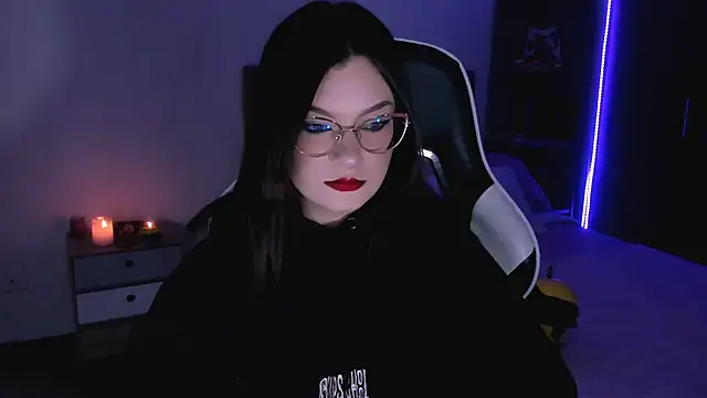 Snapshot of OphelianaRose33 chatting on 09/14/25, 10:31 OphelianaRose33 online show from 09/14/25, 10:31