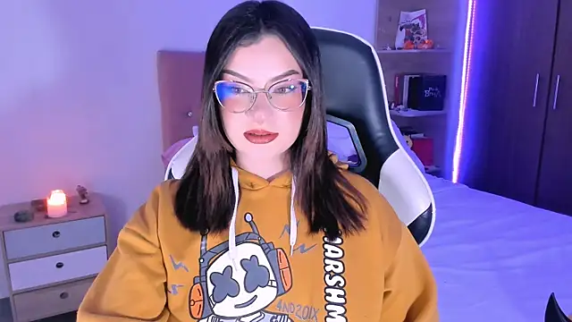 Snapshot of OphelianaRose33 chatting on 10/10/25, 09:14 OphelianaRose33 online show from 10/10/25, 09:14