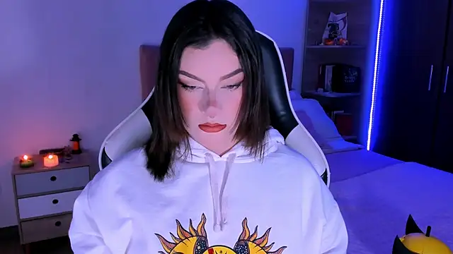 Snapshot of OphelianaRose33 chatting on 11/03/25, 07:48 OphelianaRose33 online show from 11/03/25, 07:48