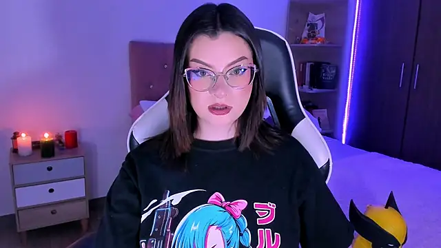 Snapshot of OphelianaRose33 chatting on 11/13/25, 10:41 OphelianaRose33 online show from 11/13/25, 10:41