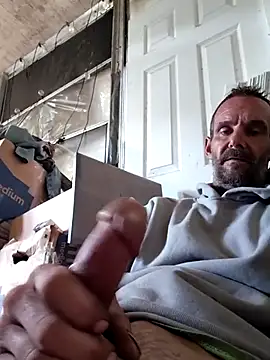 Snapshot of Hungwell1515 chatting on 10/30/25, 03:24 Hungwell1515 online show from 10/30/25, 03:24