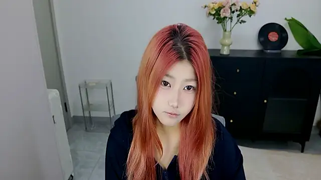 xiaouli online show from 10/19/25, 02:01