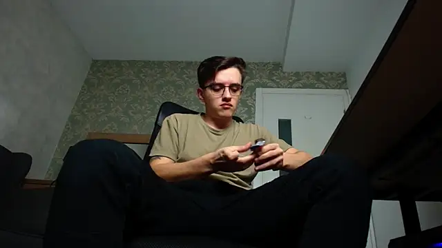 FelixStarkk online show from 10/24/25, 04:20