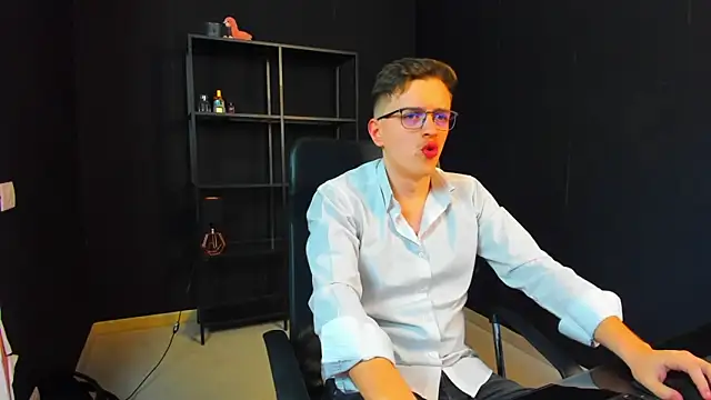 FelixStarkk online show from 04/28/26, 04:17