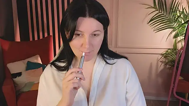 love me  tonight  online show from 10/14/25, 01:06