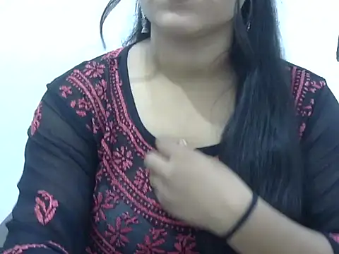 Snapshot of LIYO_ chatting on 07/07/26, 06:58 LIYO online show from 07/07/26, 06:58