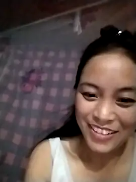 Snapshot of Maipm18 chatting on 09/18/25, 02:19 Maipm18 online show from 09/18/25, 02:19