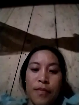 Snapshot of Maipm18 chatting on 09/25/25, 01:04 Maipm18 online show from 09/25/25, 01:04