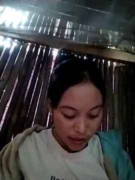 Snapshot of Maipm18 chatting on 09/29/25, 03:22 Maipm18 online show from 09/29/25, 03:22
