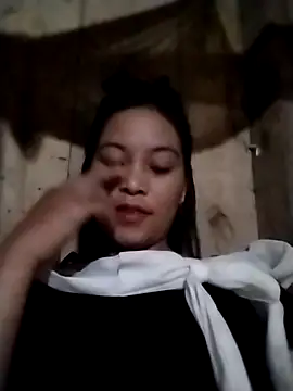 Snapshot of Maipm18 chatting on 09/29/25, 03:39 Maipm18 online show from 09/29/25, 03:39