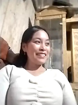 Snapshot of Maipm18 chatting on 10/07/25, 02:53 Maipm18 online show from 10/07/25, 02:53