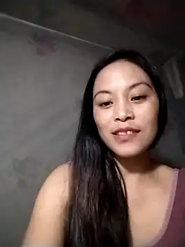 Snapshot of Maipm18 chatting on 10/08/25, 02:36 Maipm18 online show from 10/08/25, 02:36