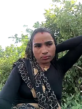 Hot raaani online show from 09/24/25, 09:01