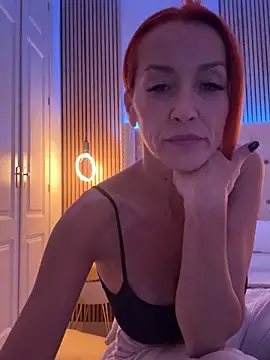 MikaelaBloom online show from 11/15/25, 09:11