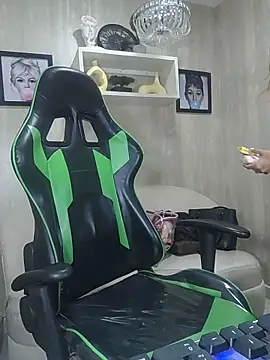 agatha brooks t online show from 02/23/26, 01:19