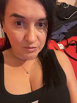 Snapshot of TriumphLove chatting on 09/25/25, 10:08 TriumphLove online show from 09/25/25, 10:08