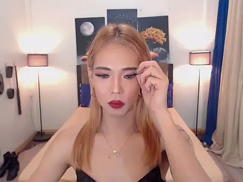 PreciousAmore online show from 10/15/25, 09:20