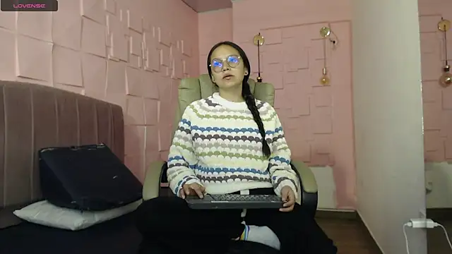 Snapshot of katalina07_1 chatting on 07/09/26, 06:34 katalina07 1 online show from 07/09/26, 06:34